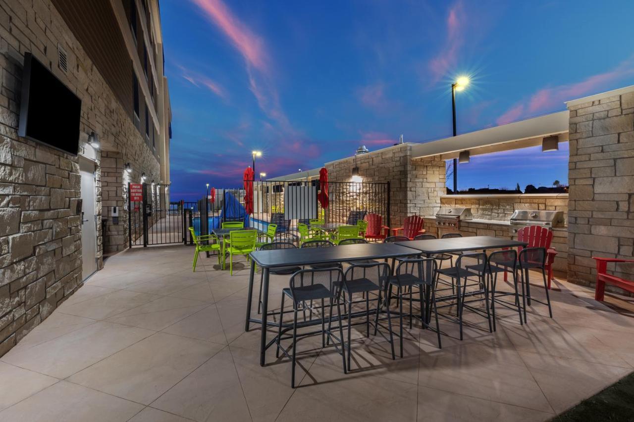 Home2 Suites By Hilton Midland East, Tx Экстерьер фото